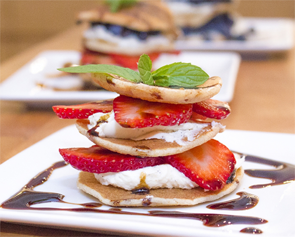 Blinis, fruits + Balsamumm