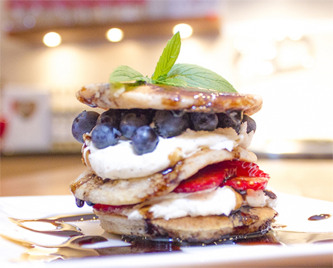 Blinis, fruits + Balsamumm