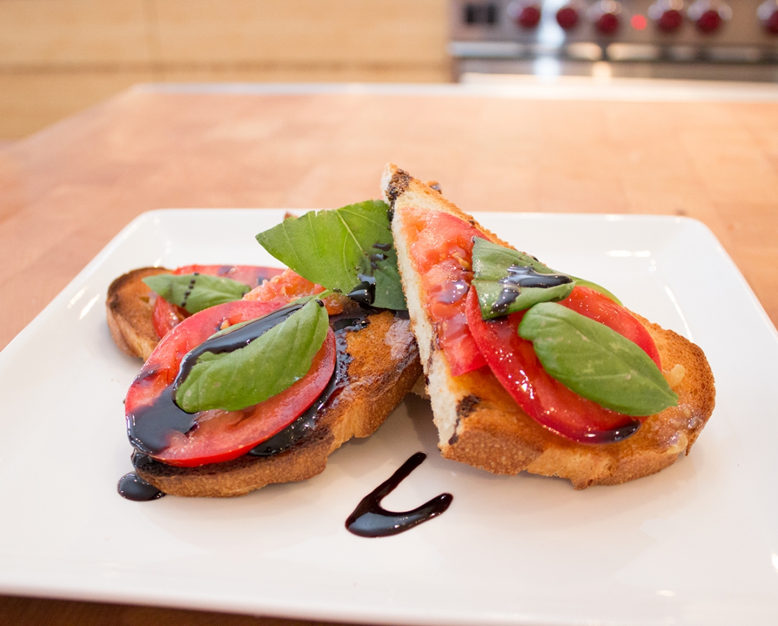 Bruschetta à la tomate et basilic