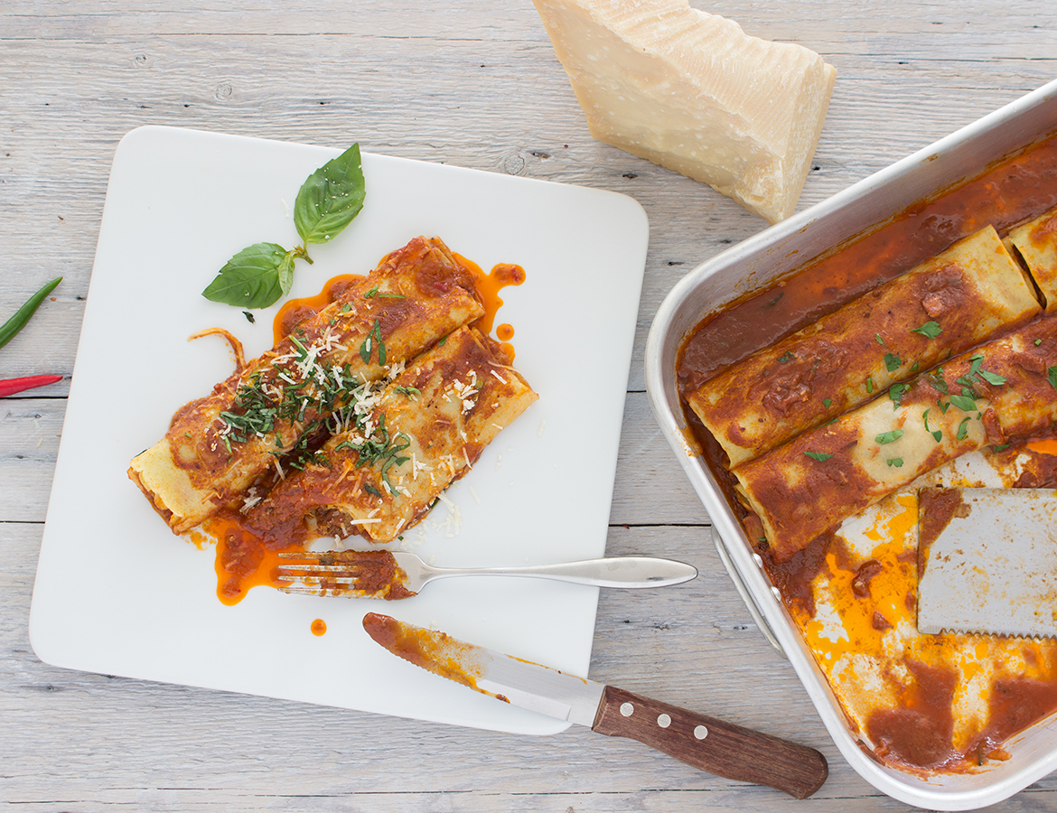 Cannelloni stuffed with braised Meat