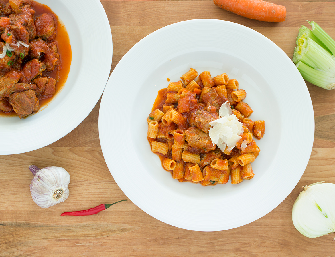 Italian style spare Ribs with mezze rigatoni