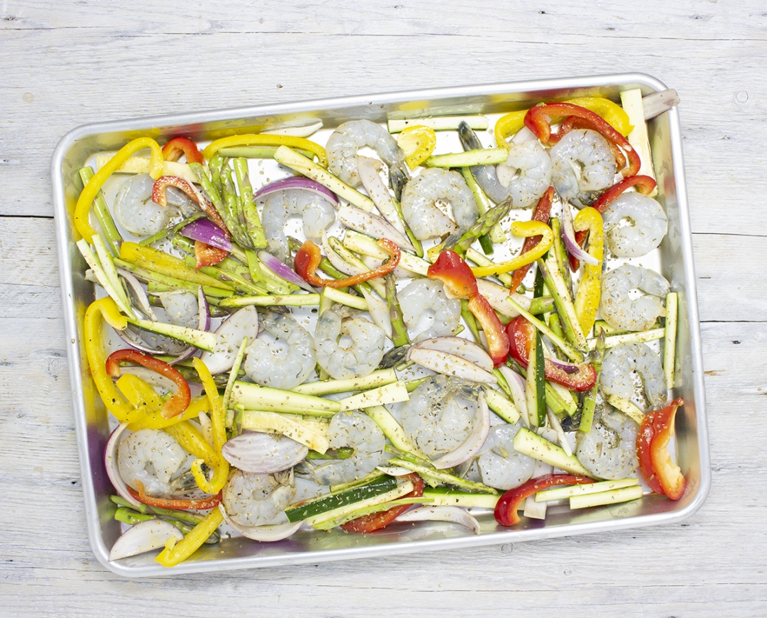 Grilled Shrimps and vegetables drizzled with Balsamumm