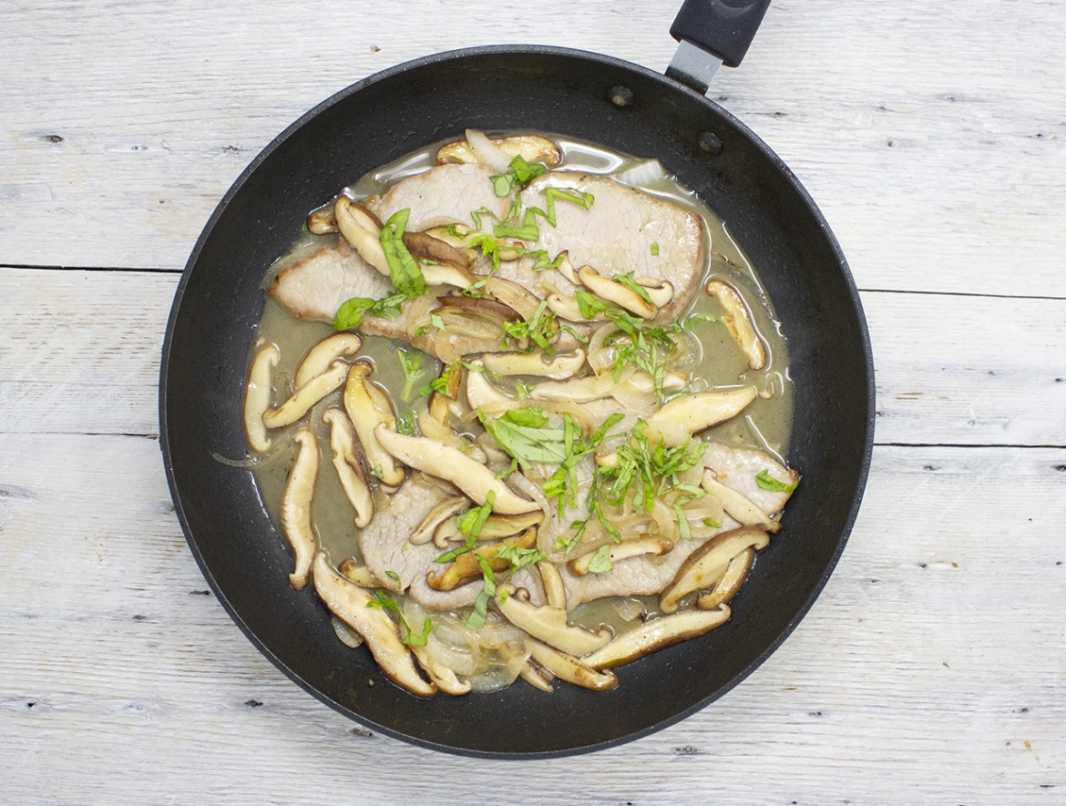 Veal scaloppini in a shiitake mushroom sauce