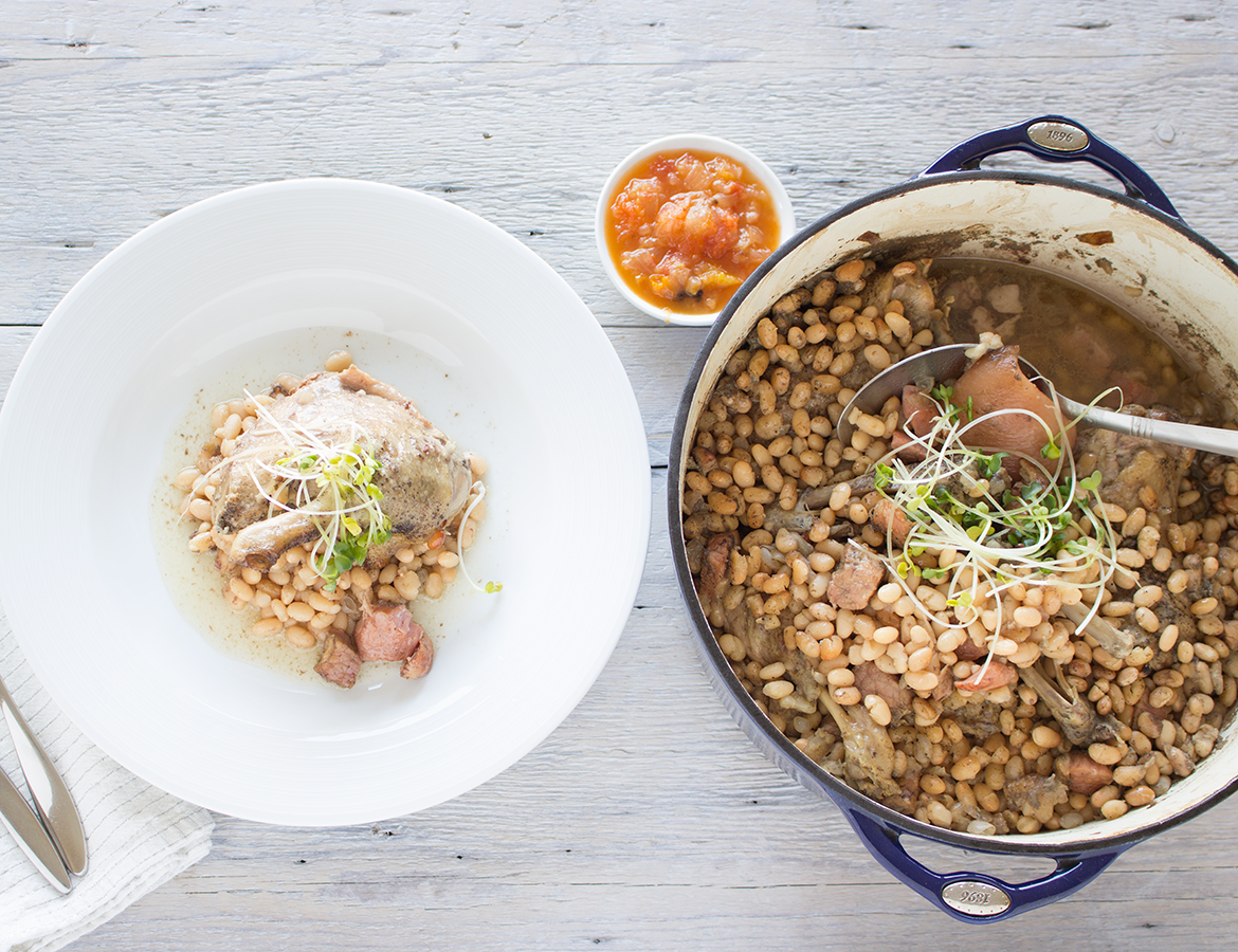 White beans with duck and salted Pork