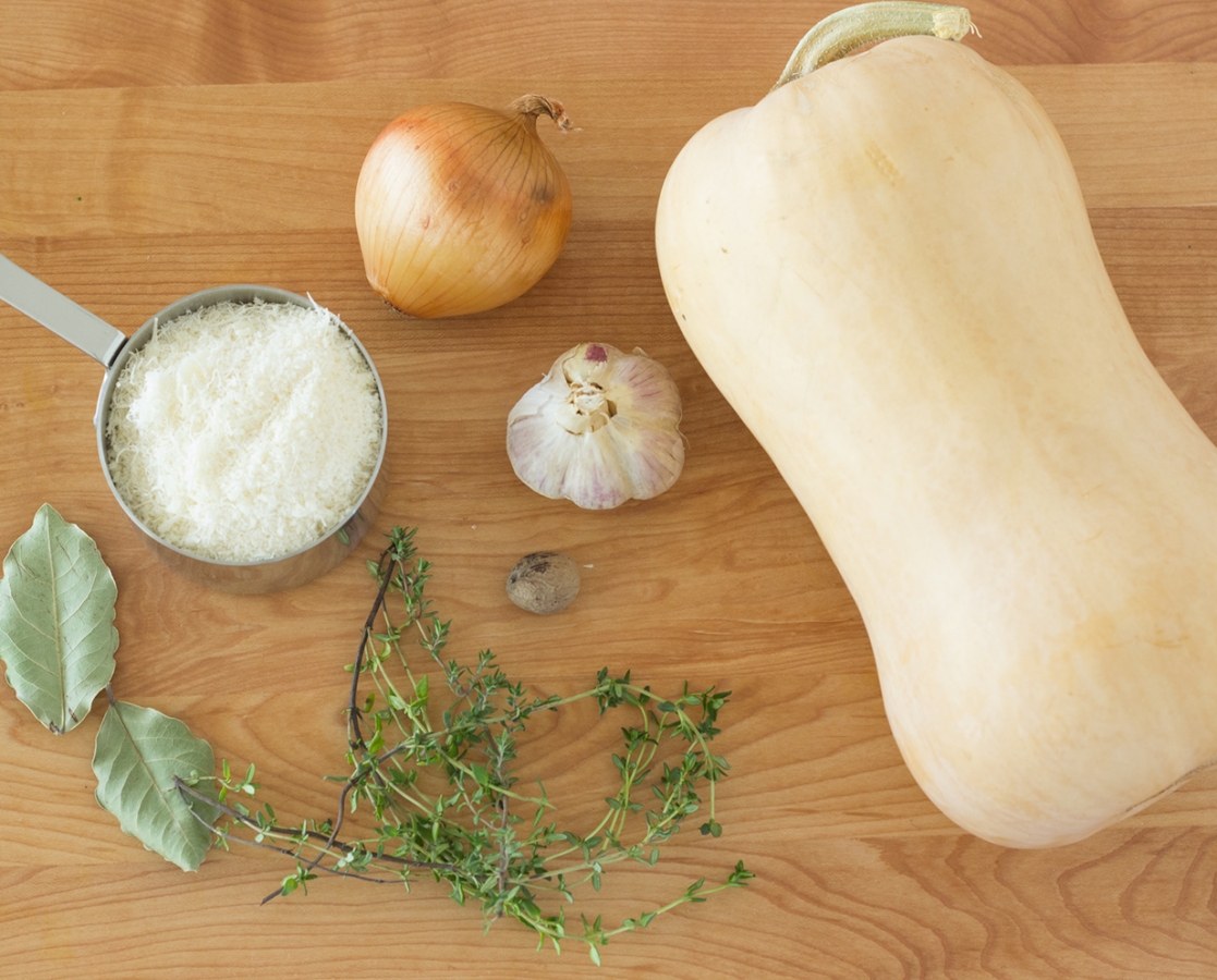 Gratin de courge musquée et infusion crémeuse aux herbes et ail