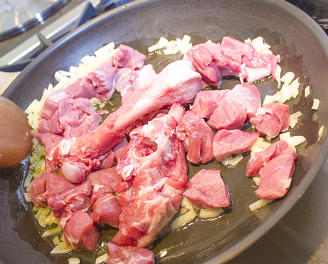 Pasta with lamb and fennel