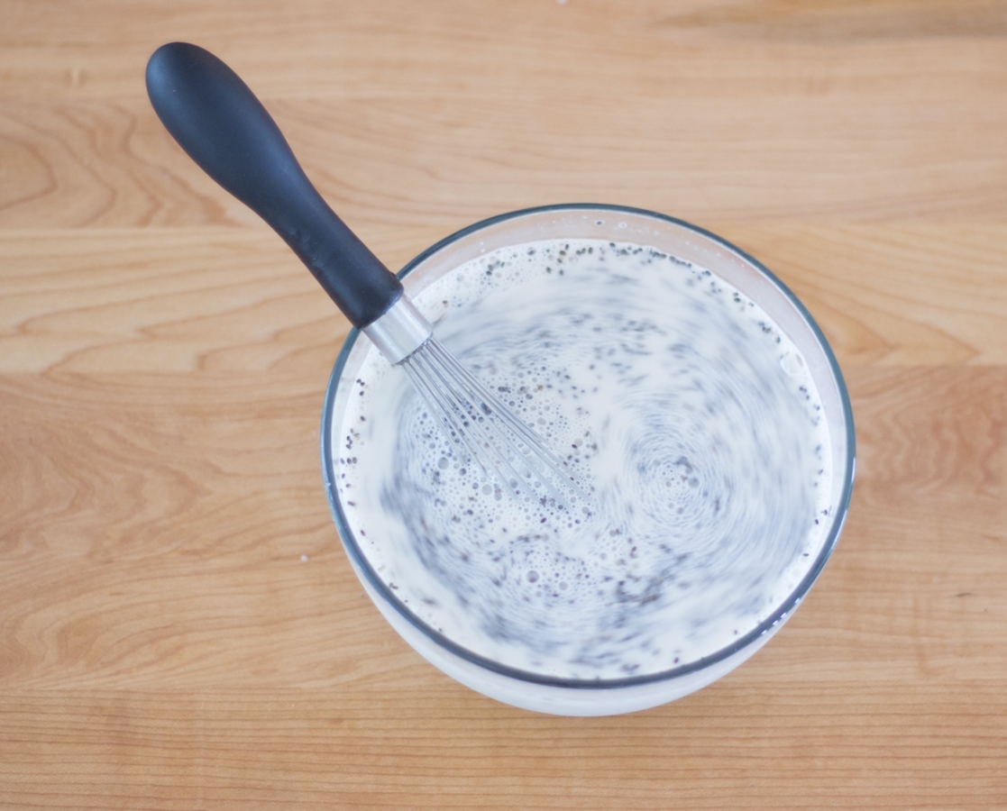 Pouding de chia au lait d’amande et cardamome