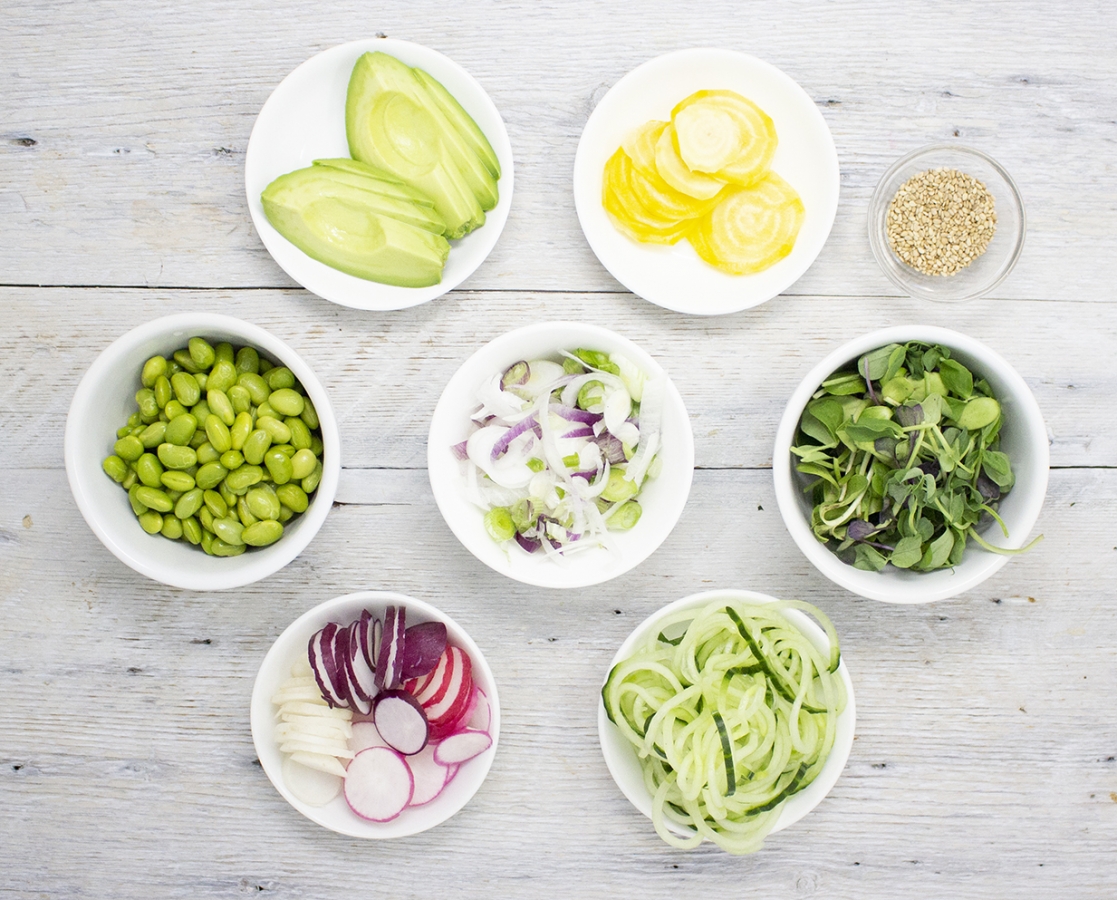 Power bowl à la bavette marinée et saisie, avec une vinaigrette au miso