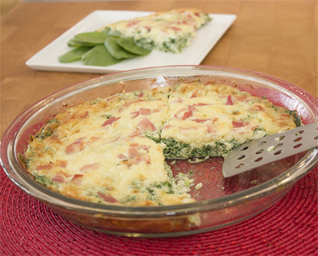 Quiche sans croûte aux épinard avec gruyère et pancetta,