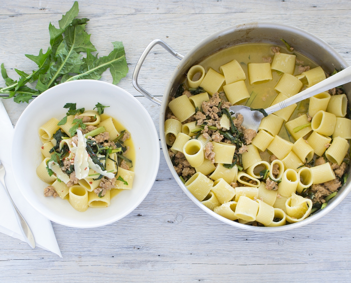 Rigatoni à la saucisse italienne et à la chicorée