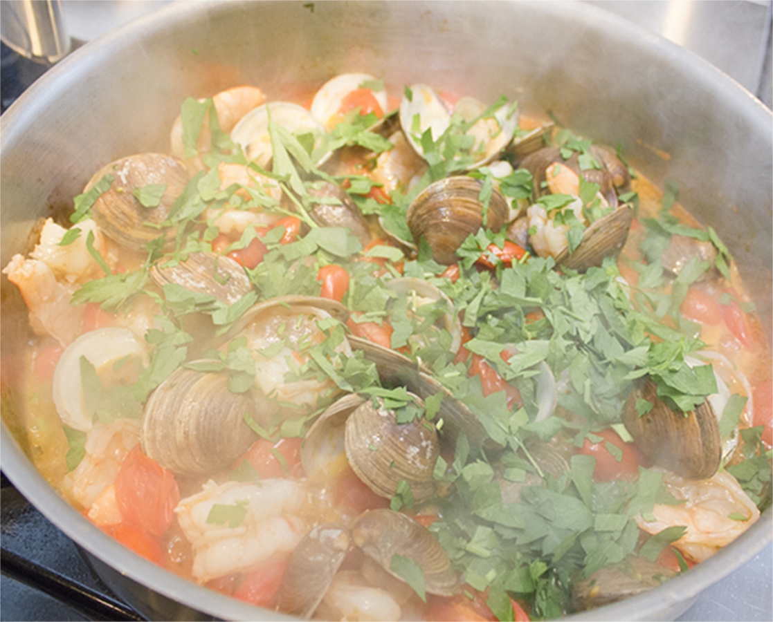 Spaghetti with Shrimp and fresh Clams