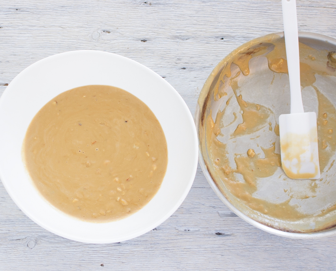 Spaghetti with tahini and cashew sauce