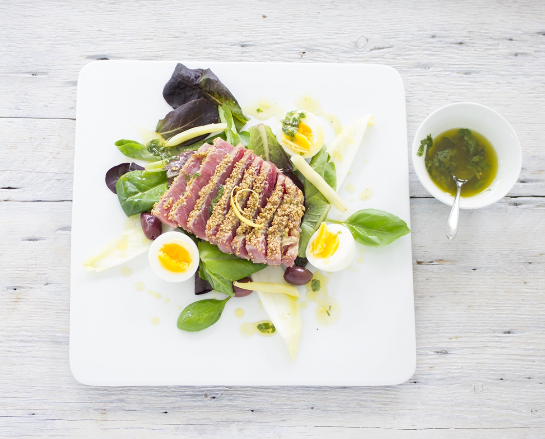 Tuna Tataki on Niçoise salad