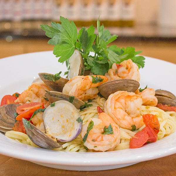 Spaghetti with Shrimp and fresh Clams