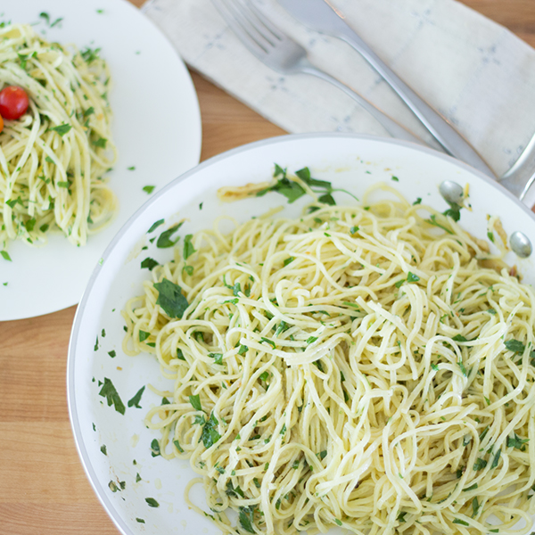 Spaghetti in a creamy lemon-garlic-fresh parsley sauce
