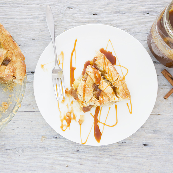 Apple pie with salted Caramel sauce